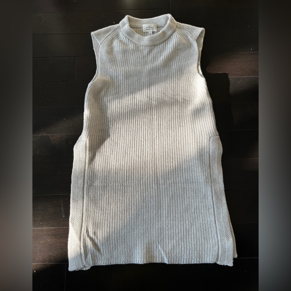 Aritzia Wilfred Palmier sweater size xxs light grey